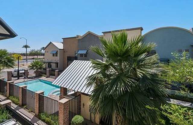 New 3 Bd, 2.5 Ba townhouse on the light rail in Mesa photos photos