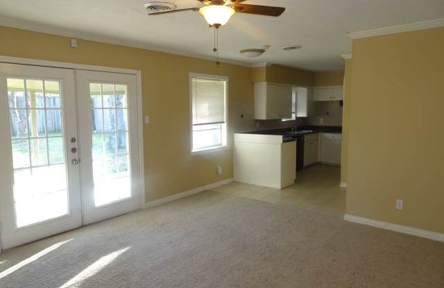 6023 Densmore Dr Gallery 2