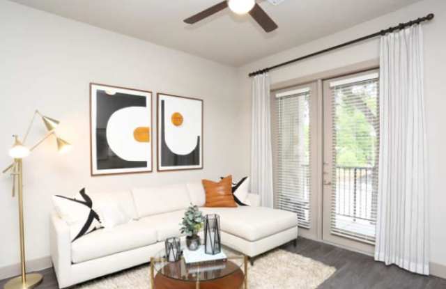 3250 Gonzales St photos photos