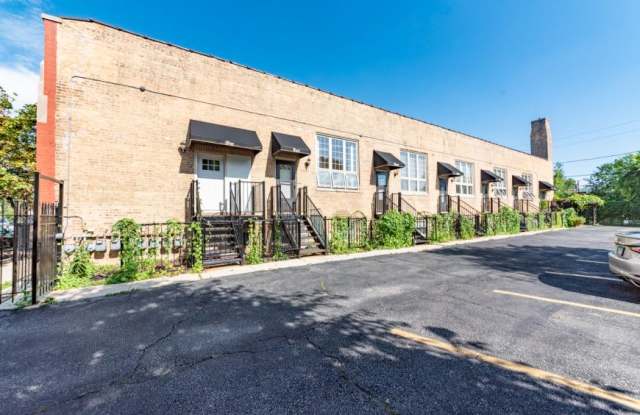 2415 W 24th photos photos