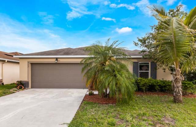 Turnkey 3-bed, 2-bath home with a 2-car garage Single Family Home photos photos