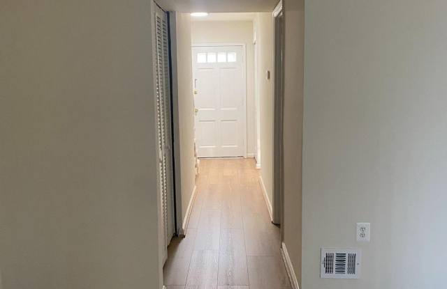 10175 IRONGATE Way Gallery 3