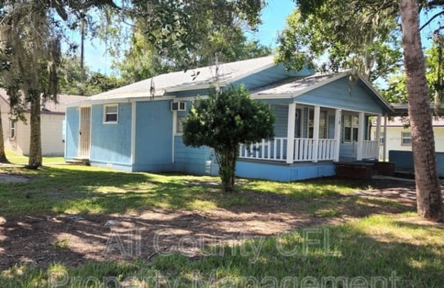 718 Pecan Ave - 718 Pecan Avenue, Sanford, FL 32771