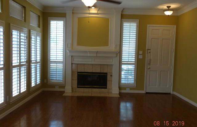 8714 Falls Road Gallery 2