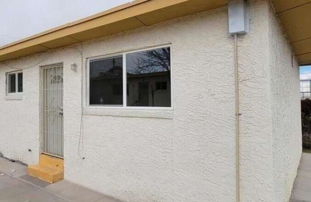 3909 Harrison Avenue unit: 9 photos photos