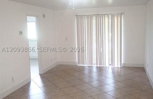 1608 University Ln Gallery 4