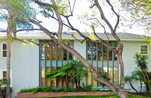 1235 N Crescent Heights Blvd - 1235 North Crescent Heights Boulevard, West Hollywood, CA 90046