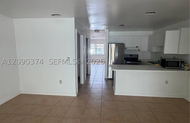 13893 SW 62nd Ter Gallery 4