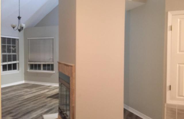 9404 Victoria Ln Gallery 3