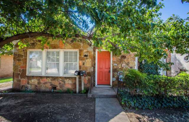 2507 26th Street unit: Front photos photos