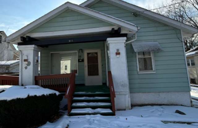 SECTION 8 AND EDEN ACCEPTED! Charming 2-Bedroom Home in the Heart of Akron!! photos photos