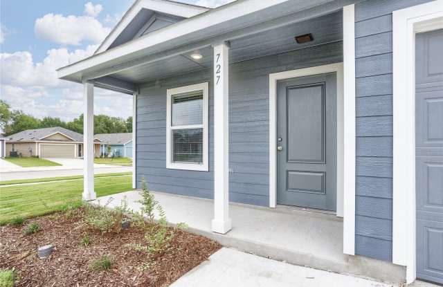 727 Ginkgo Way Gallery 3