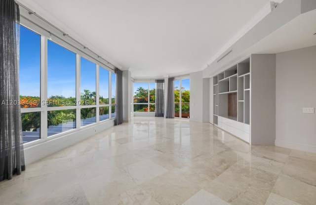 10 Edgewater Dr photos photos