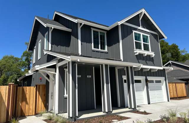 Coming soon! 2 bed 1 bath townhome with attached garage photos photos