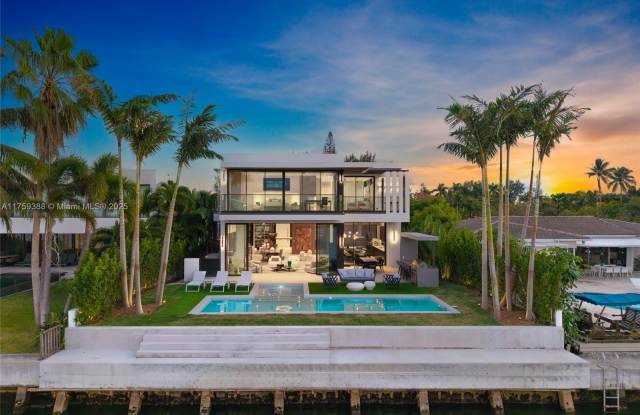 315 N Shore Dr photos photos