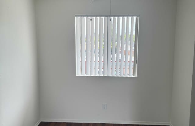 6825 Haskell Avenue photos photos