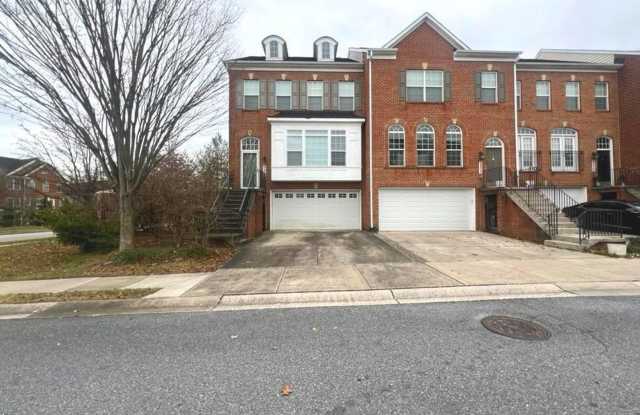 Gorgeous end of group 3bd 2.5bth townhouse - 9854 Snow Bird Lane, Scaggsville, MD 20723