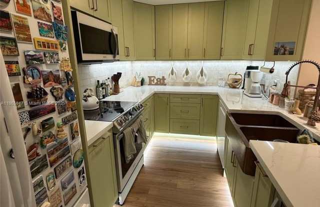 9800 Hammocks Blvd photos photos