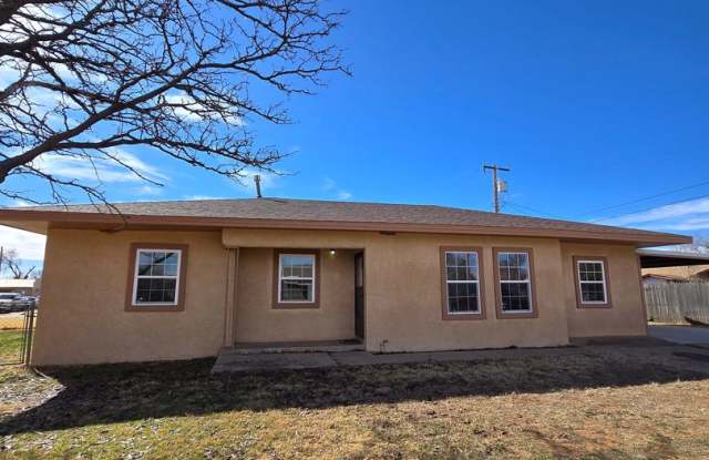 309 Plaza Clovis, NM 88101 photos photos