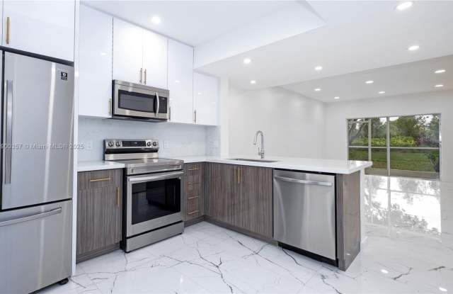 16697 Hemingway Dr photos photos