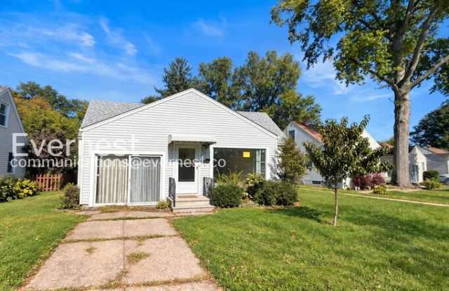 27844 Knickerbocker Road Gallery 1