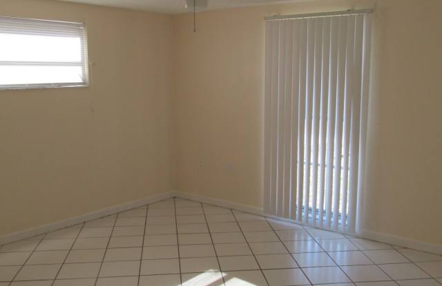 3811 Woodcock Dr Gallery 4