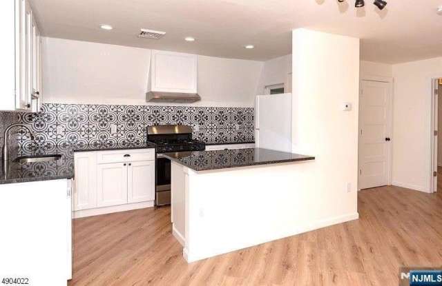204 Hillside Avenue photos photos