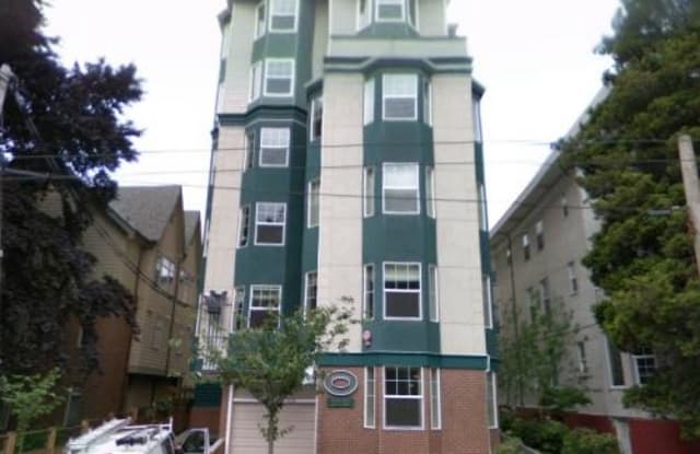 1409 Queen Anne Ave N - 1409 Queen Anne Ave N, Seattle, WA 98109