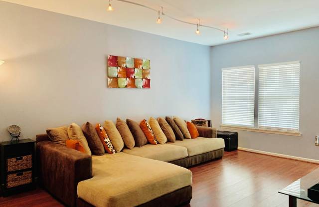 1565 FALLOWFIELD COURT Gallery 4