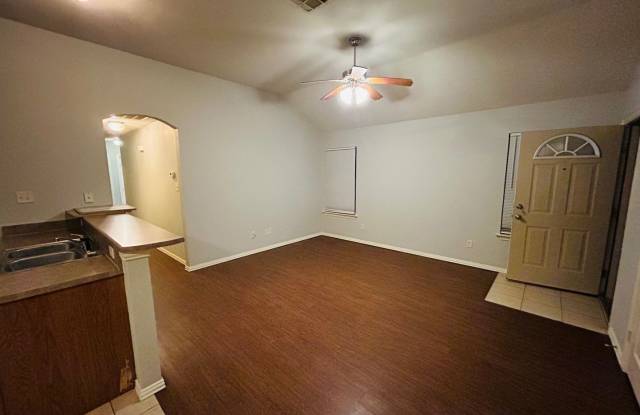 1912-2000 Prosperity Trail photos photos