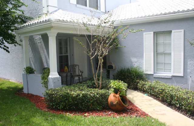 COMING AVAILALBE SOON! Beautiful 2/2 Townhouse with one car garage and lake front views photos photos