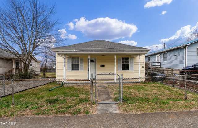 818 Poplar Street photos photos