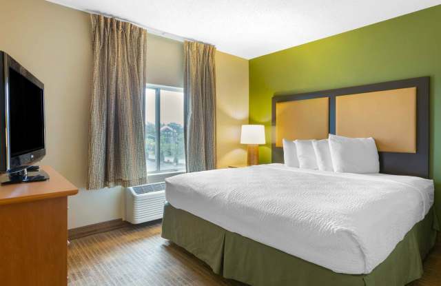 Furnished Studio - Findlay photos photos
