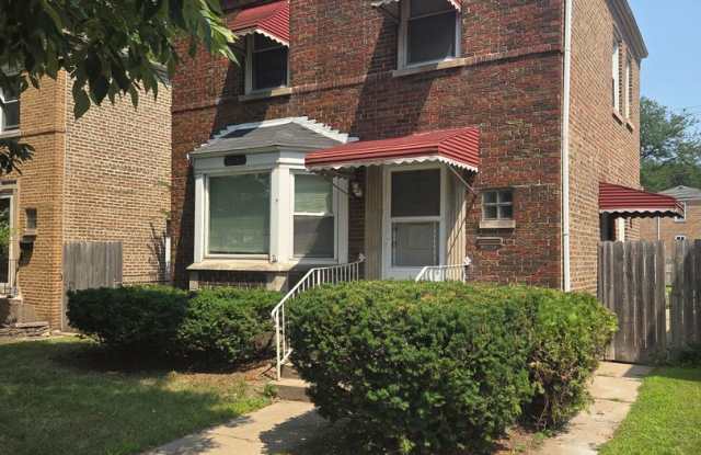 Charming 4BR Home with Spacious Layout, Modern Upgrades  Prime Location! photos photos
