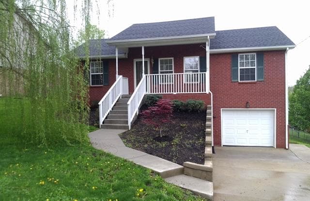 233 High Chaperal Dr - 233 High Chaperal Drive, Millersville, TN 37072