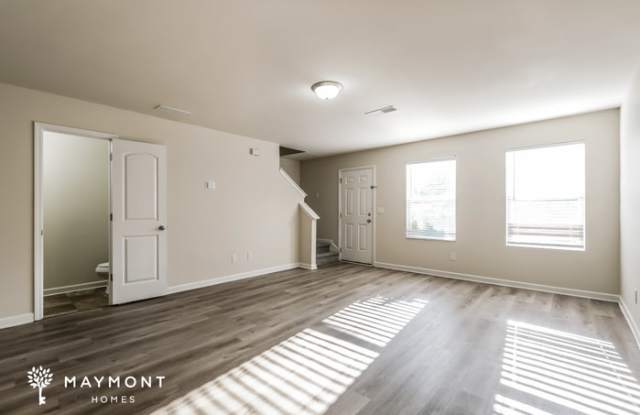 1305 Forsythia Way Gallery 4