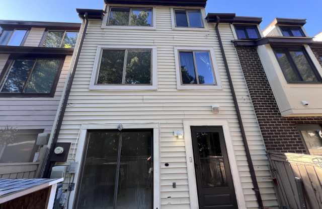9927 FOREST VIEW Place Gallery 3