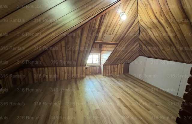 $1100 - 3 bed 1 bath - Single Family Home Gallery 3