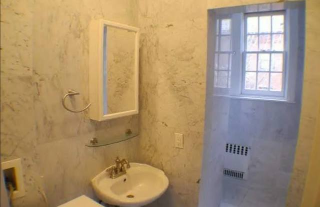215 Spruce St photos photos