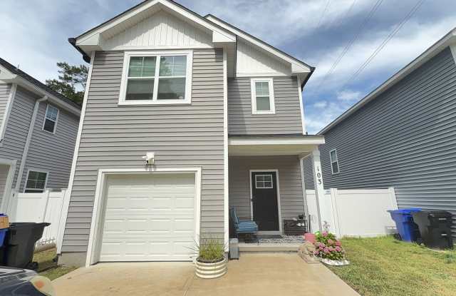 Modern 4-Bedroom Virginia Beach Home Near Town Center! photos photos Modern 4-Bedroom Virginia Beach Home Near Town Center! photos photos