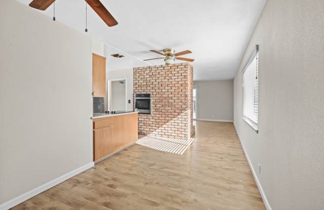 455 Easter Ave photos photos