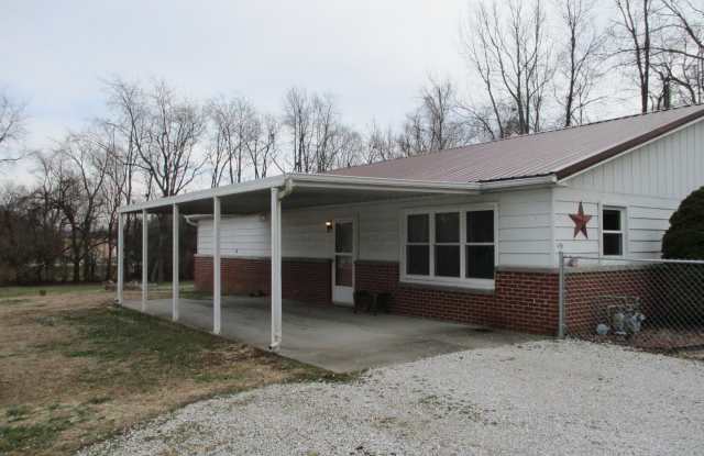 4705 N 26th 1/2 Street Gallery 2