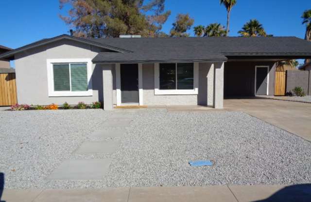 Gorgeous 3 bedroom house in Mesa! Totally renovated and ready to move in! Available NOW! photos photos