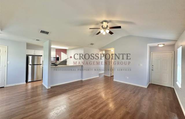 2 Bedroom 2 Bath Duplex at Mansion Creek in Tyler! 1/2 OFF your first full month’s rent! Gallery 3