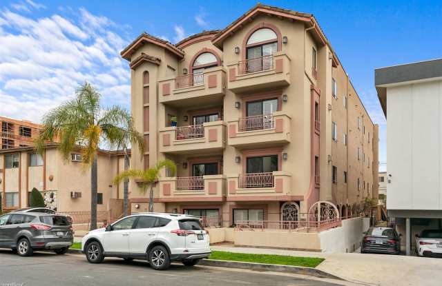 11692 Darlington Avenue - 11692 Darlington Avenue, Los Angeles, CA 90049