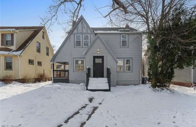 3406 Henderson Road photos photos