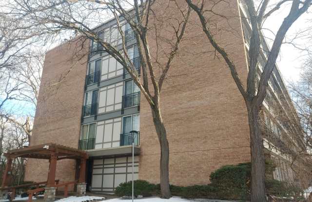 5820 Oakwood Drive unit: 5J photos photos