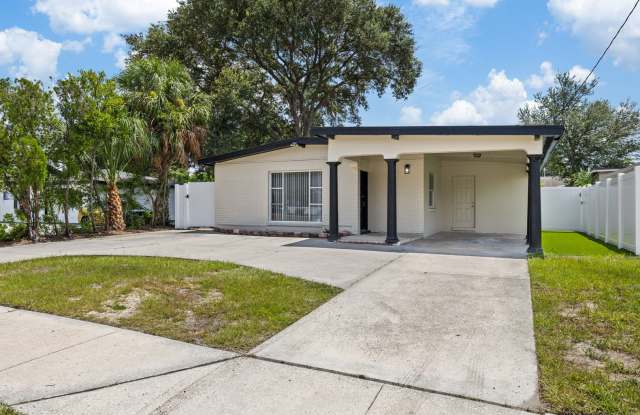 Cozy Single Family home available now! (UTILITIES INCLUDED) Gallery 3