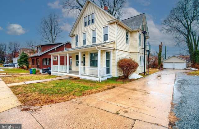3807 FLEETWOOD Avenue Gallery 2