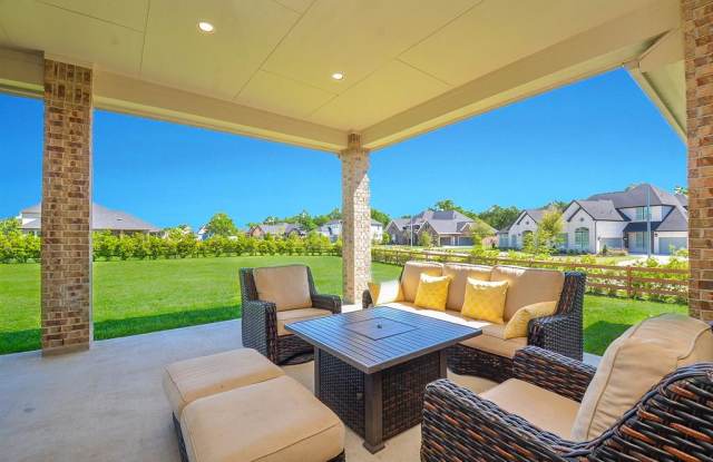 29702 Deer Crest Ln Gallery 3